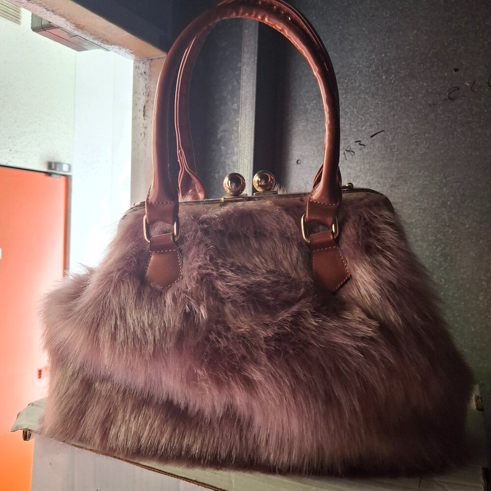 Big Mauve Faux Fur 2 Compartment Purse *READ*